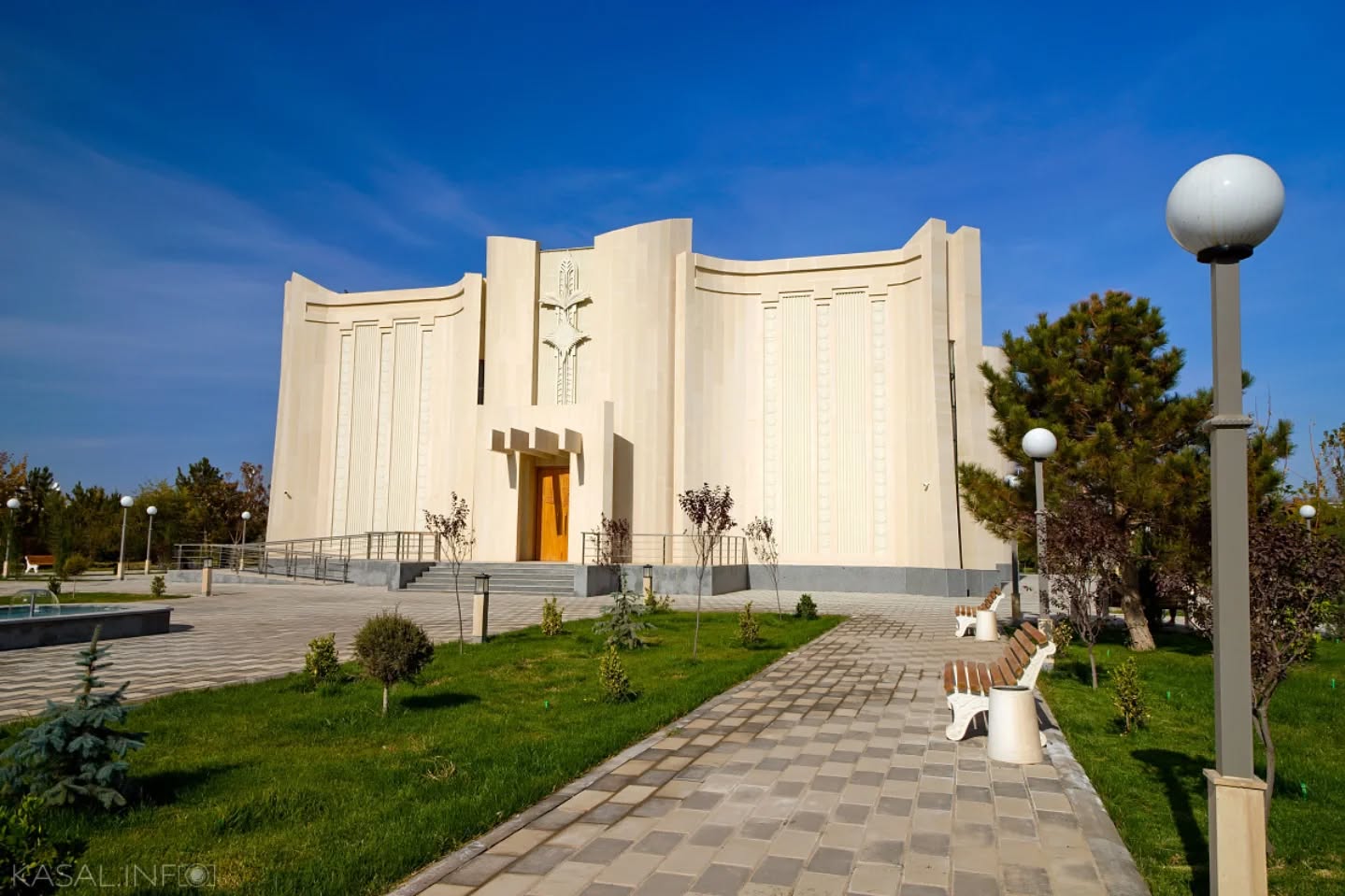 White Theatre
.
.
Modernist theatre building in Urgench, where bright stone meets deep blue sky. A silent stage of architecture, waiting for the first step, the first light, the first applause.
.
.
#WhiteTheatre #CentralAsia #UzbekistanArchitecture