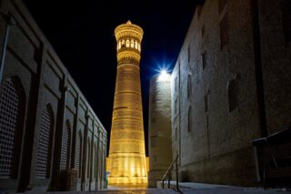 The Golden Tower⁠
.⁠
.⁠
The illuminated minaret rises from the dark alleyways as a symbol of the ancient Silk Road.⁠
.⁠
.⁠
#SilkRoad #Bukhara #Minaret